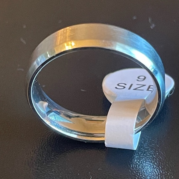 6mm silver stainless steel ring - Picture 4 of 11